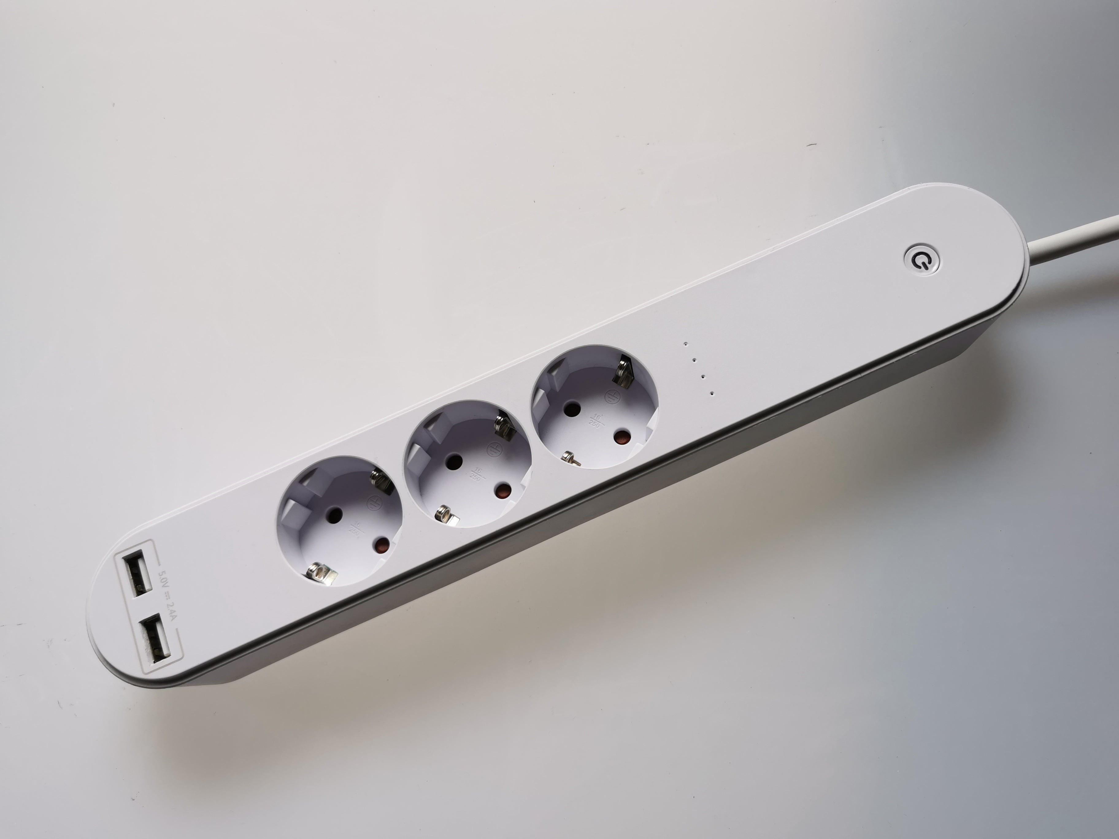 essentials Smart Home 3-Fach  Steckdosenleiste USB (Art.-Nr. 120323)